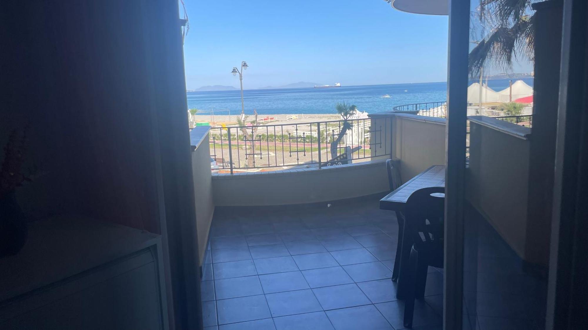 Vila La Baia Di Ulisse Venetico Exteriér fotografie