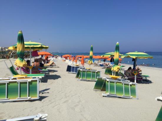 Vila La Baia Di Ulisse Venetico Exteriér fotografie